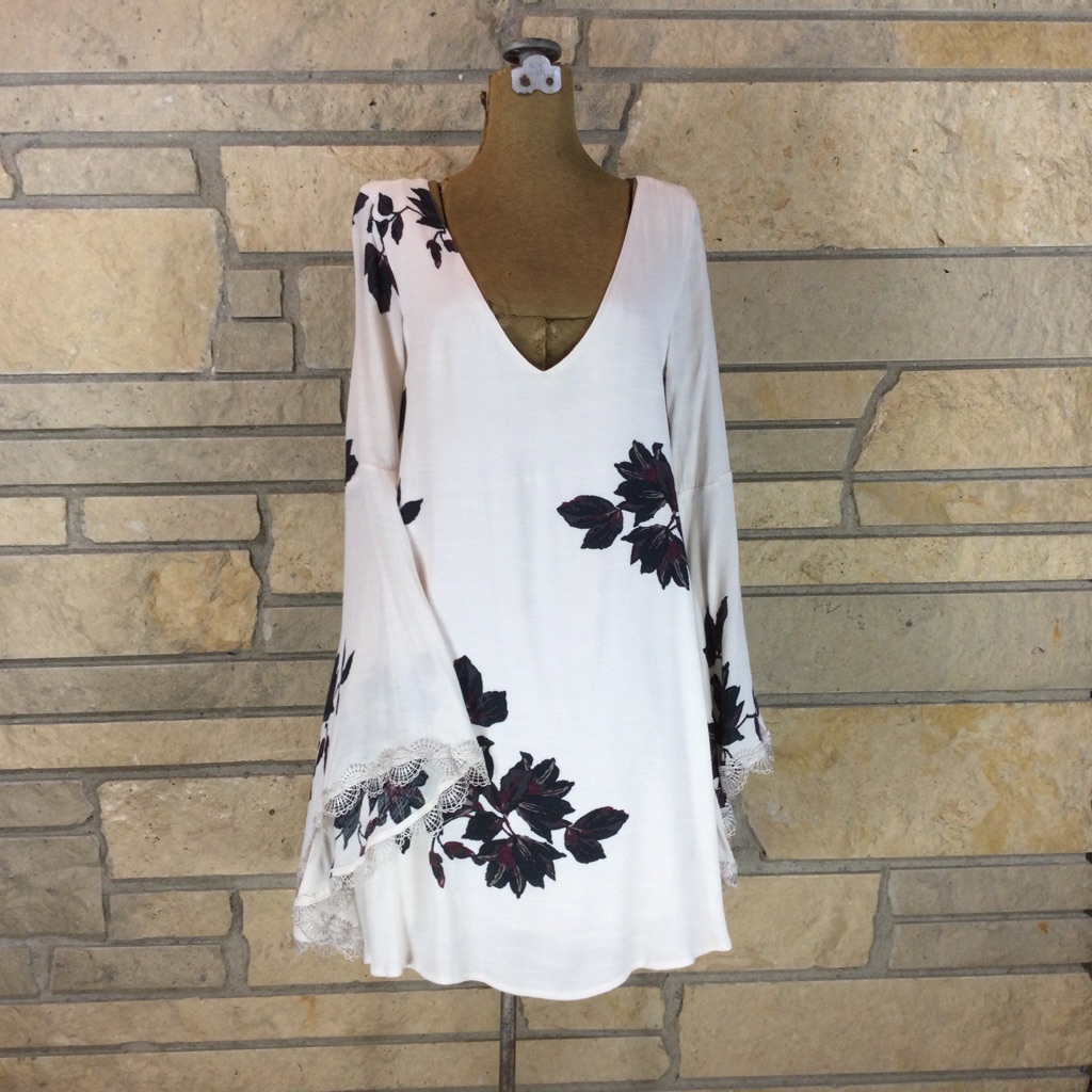 Free People Wanderer V Neck Floral Mini Dress With Bell Lace Trimmed Sleeves